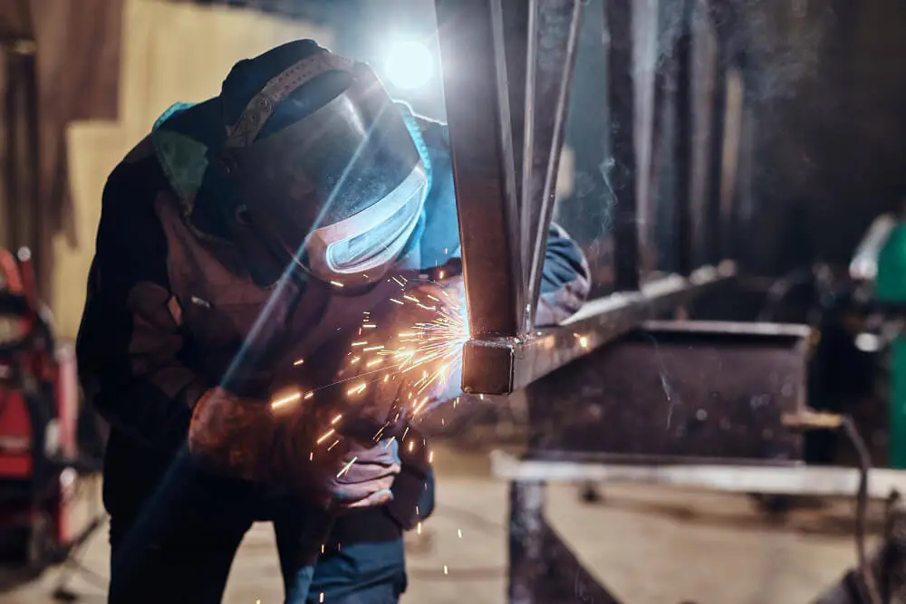 Técnico em Metalurgia